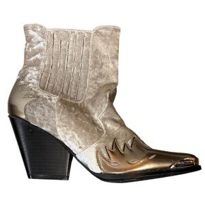 Silver Velvet Western Ankle Boots Women’s 7.5 Cape Robbin Glam Festival Cowgirl